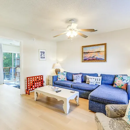 Well-Equipped Emerald Isle Townhome Pets Welcome! Exterior photo